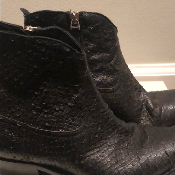 Authentic Golden goose black boots - Picture 6 of 9